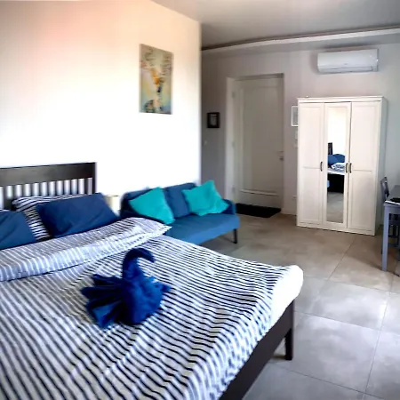 Old Hill Apartment
