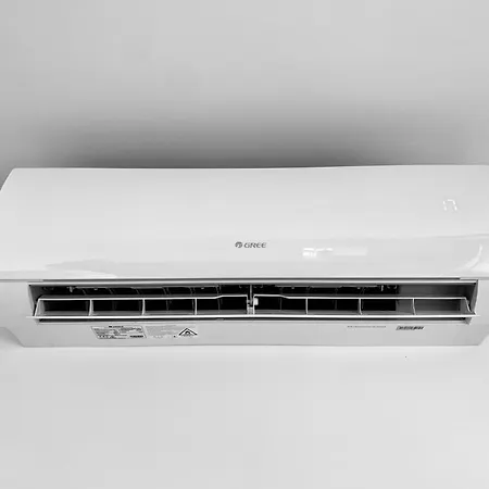 Old Hill Apartment *