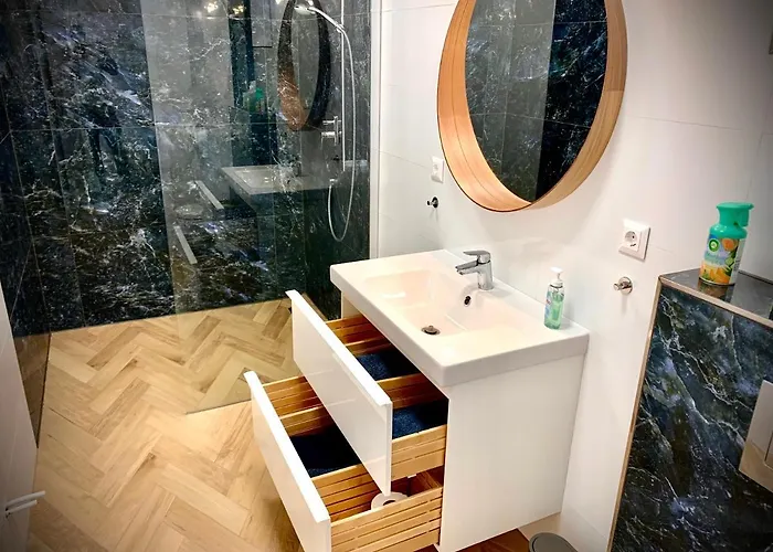 Apartment Old Hill *